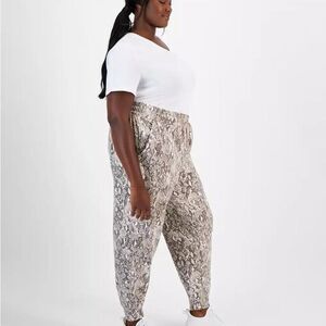 Ideology Women's Neutral Snake Print Joggers
